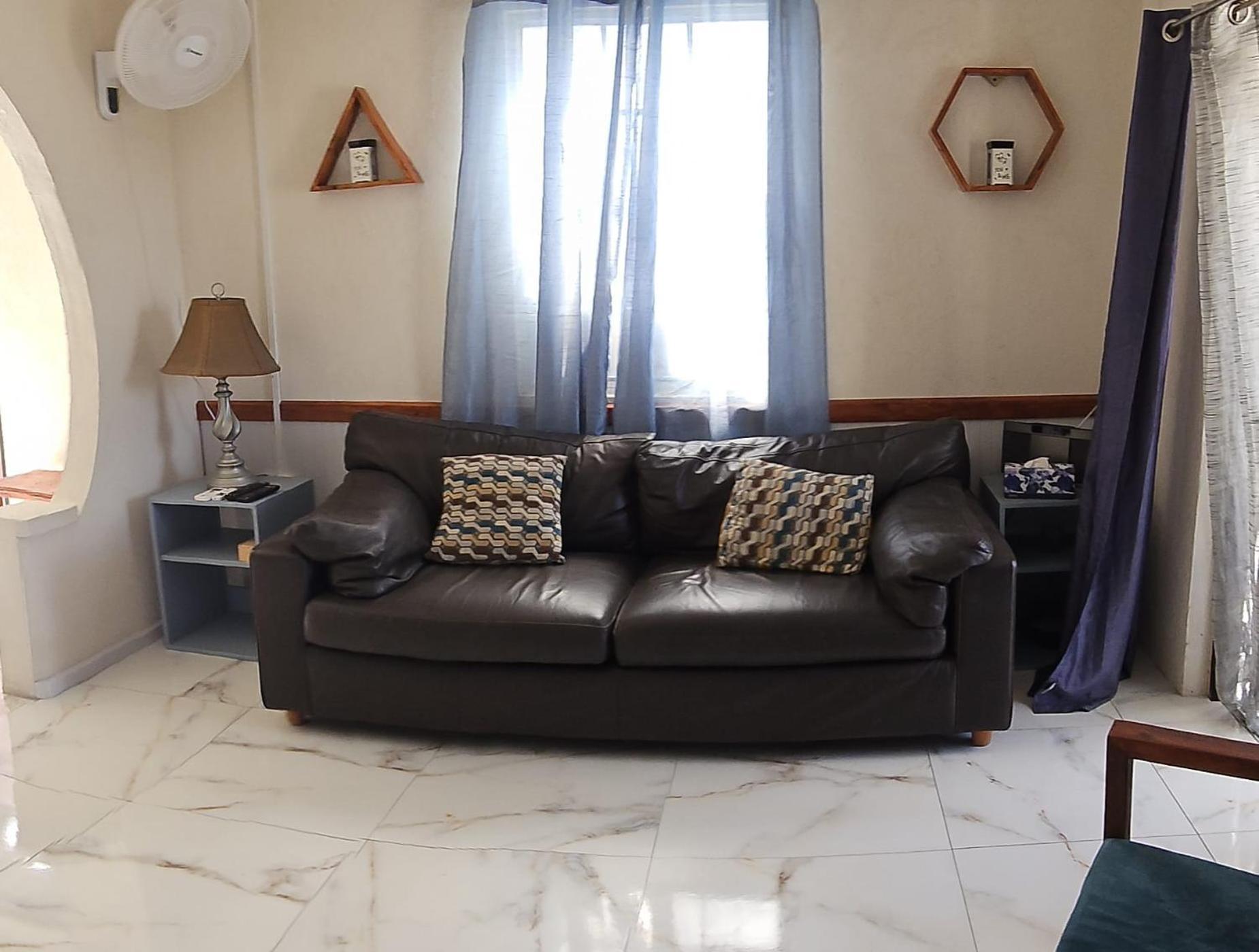 Gloria'S Hideaway Apartment Christ Church Ngoại thất bức ảnh