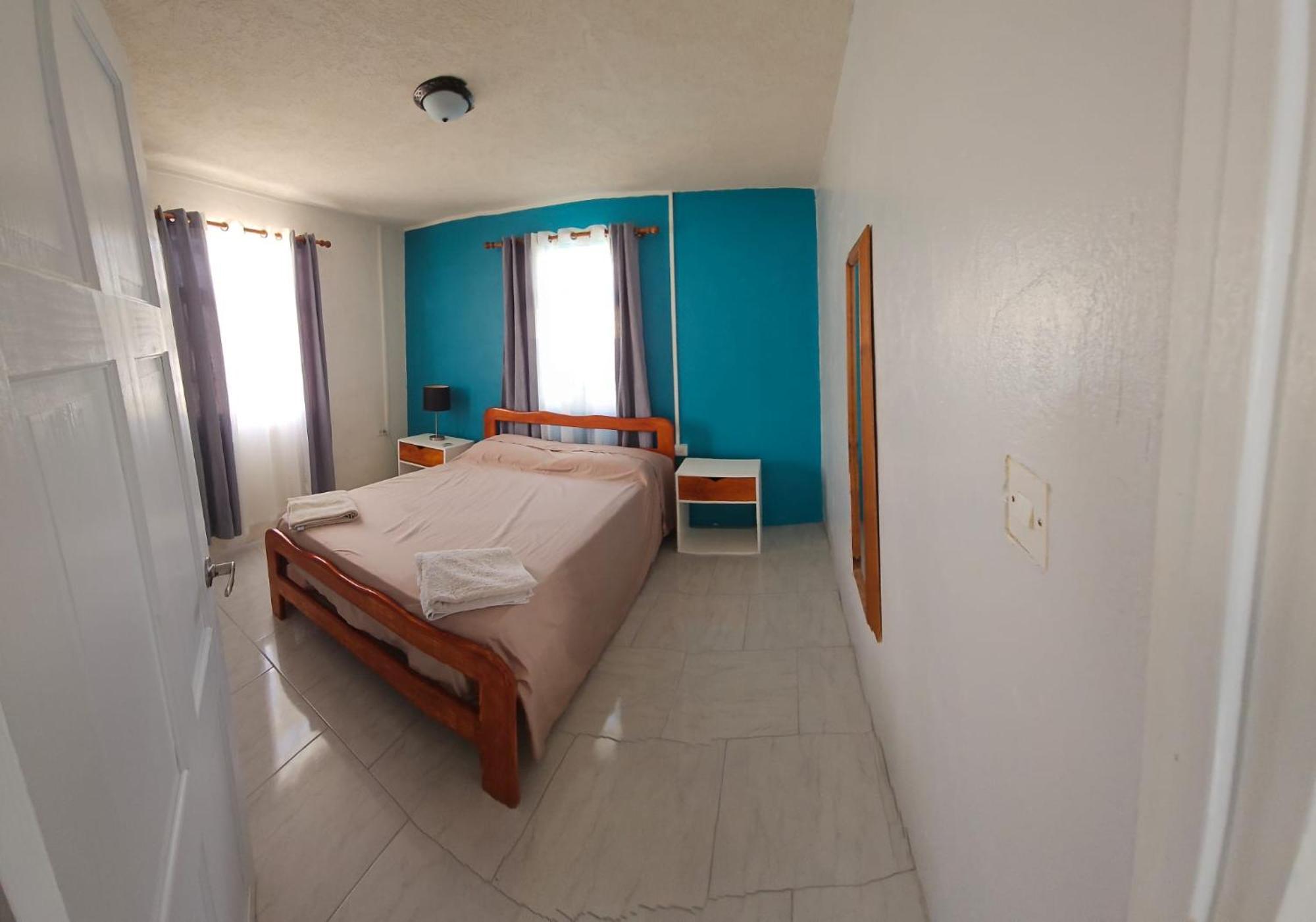 Gloria'S Hideaway Apartment Christ Church Ngoại thất bức ảnh