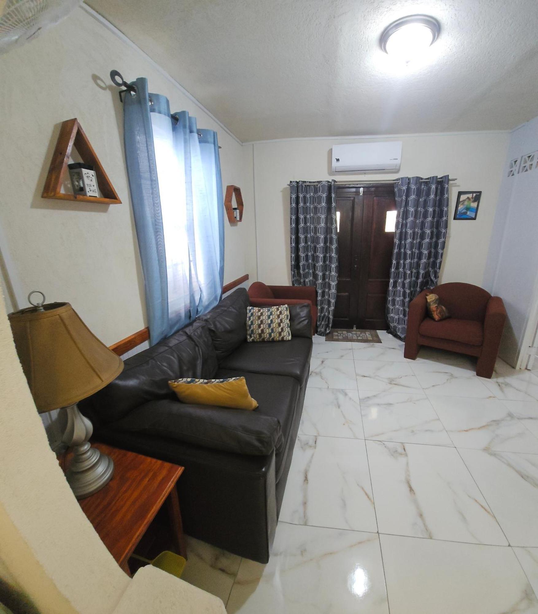 Gloria'S Hideaway Apartment Christ Church Ngoại thất bức ảnh